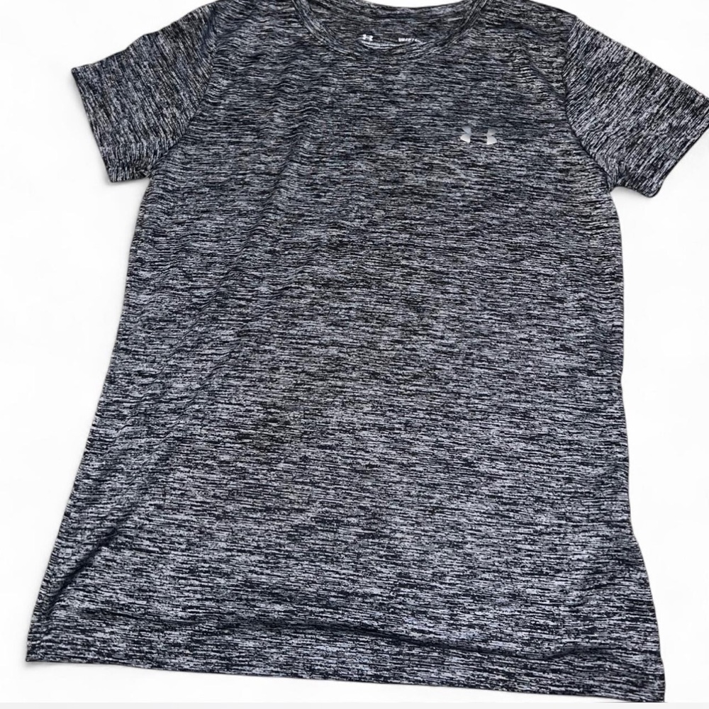 Bundle of 4 Under Armour T-Shirts - Picture 2 of 5